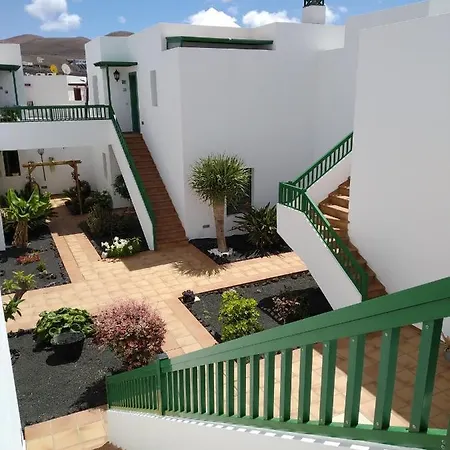 Apartamento Stesy شقة Uga
