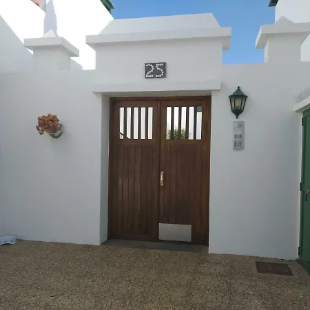 شقة Apartamento Stesy Uga